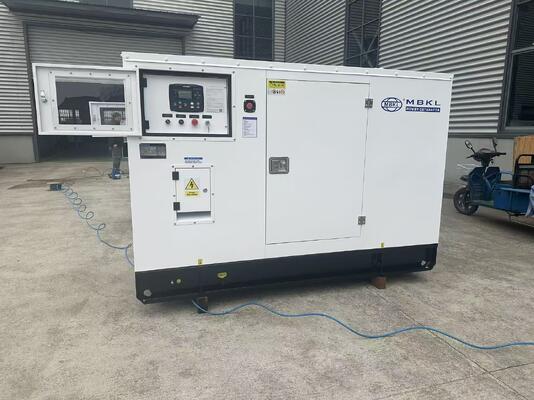 Un buen precio. Conjunto de generador diésel silencioso de Yuchai de 50 kW / 62.5 KVA - Bajo ruido y alta eficiencia en línea