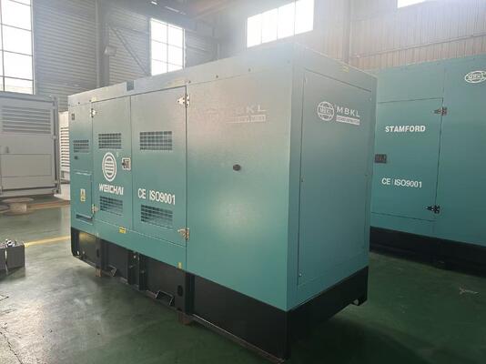 El generador diesel de Weichai de 140KVA Premium está equipado con un recinto silencioso, que proporciona 112KW de potencia continua y confiable.