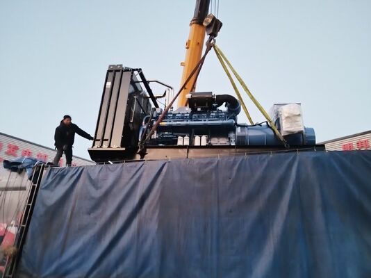 Un buen precio. El motor original de Yuchai 2000KVA conjunto de generadores 1600KW tipo abierto con CE / ISO certificación de la fábrica de suministro directo en línea