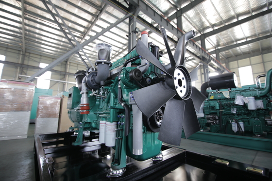 Un buen precio. Se vende el conjunto de generadores YC6MK350L-D20 200KW/250KVA en línea